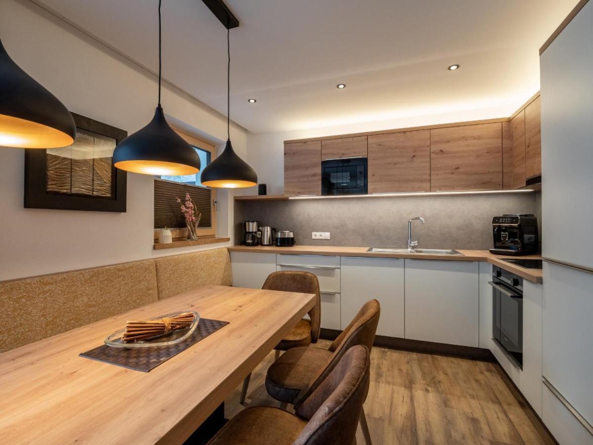 Alma Appartements Mayrhofen Bagian luar foto