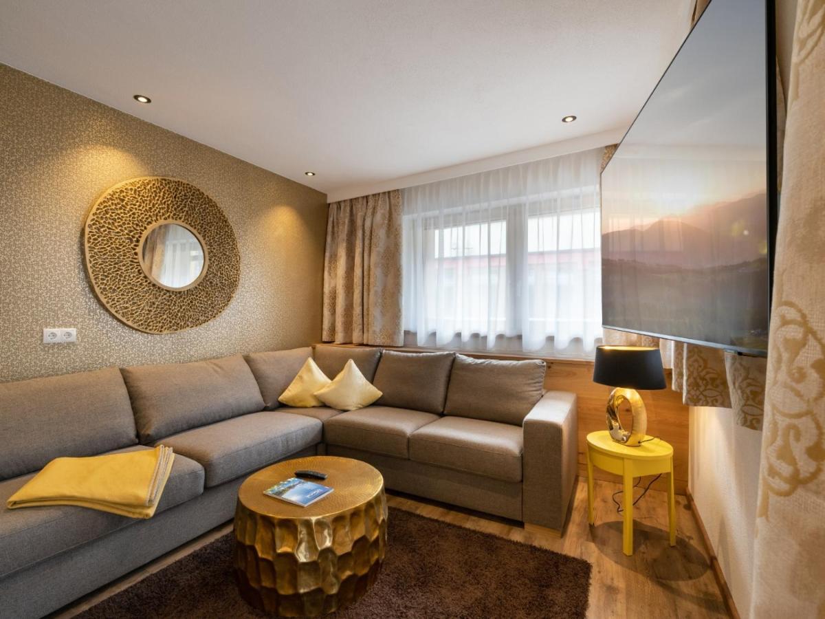 Alma Appartements Mayrhofen Bagian luar foto